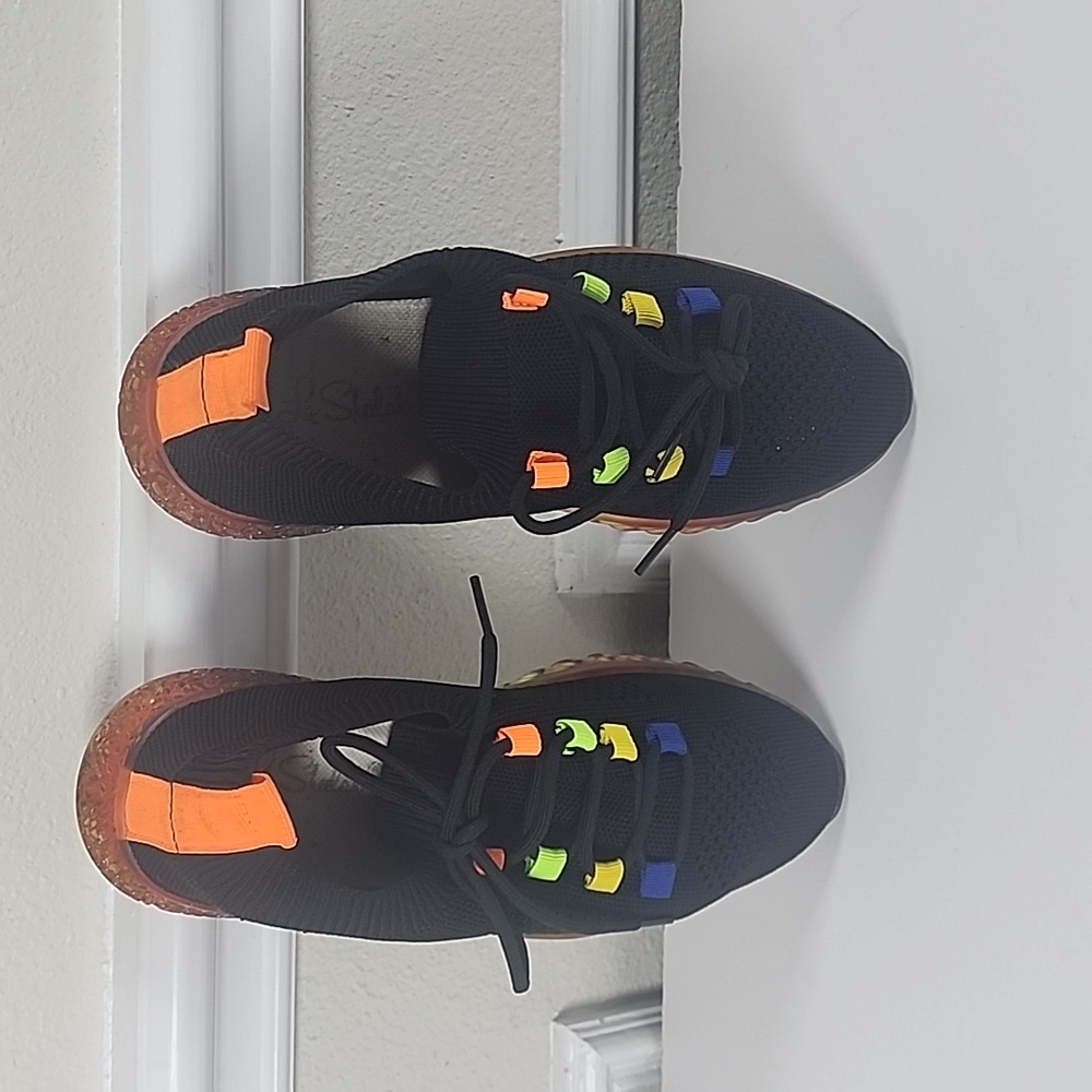 La Sheelah Black Sneakers With Orange Blue Accents women Sneakers Size 8 - Picture 5 of 11